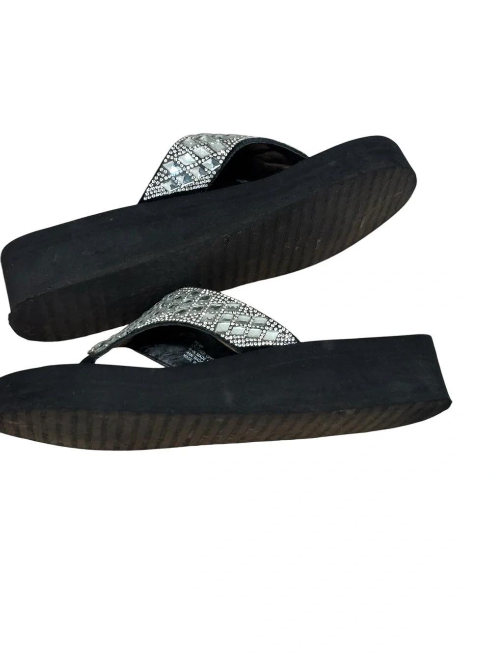 Yellow Box Black Sandals with Silver Beaded Straps Size 10 - Picture 7 of 10